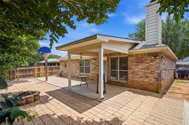 5503 Alta Verde Circle, Arlington, TX 76017