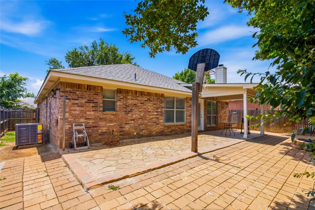 5503 Alta Verde Circle, Arlington, TX 76017