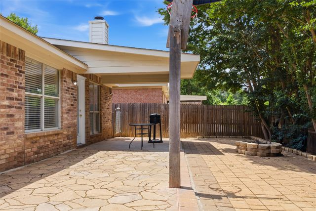 5503 Alta Verde Circle, Arlington, TX 76017