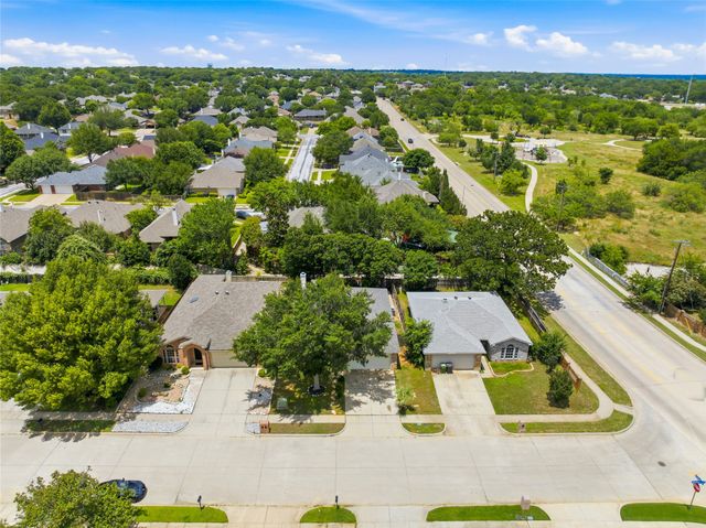 5503 Alta Verde Circle, Arlington, TX 76017