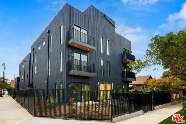 6112 Meridian Street, Los Angeles, CA 90042