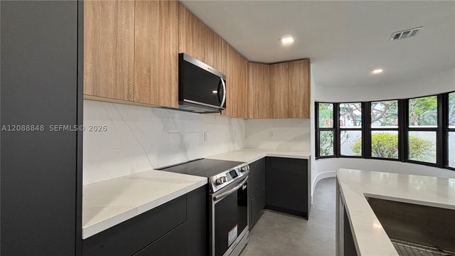 11822 SW 108th Ter, Miami, FL 33186