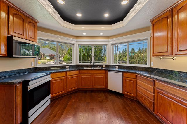 2310 Haviland Drive, Grants Pass, OR 97527