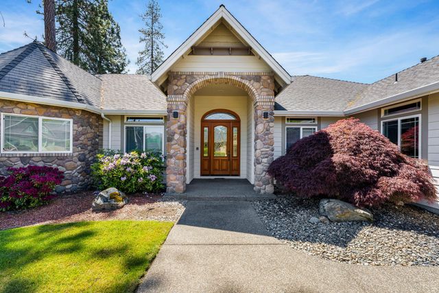 2310 Haviland Drive, Grants Pass, OR 97527