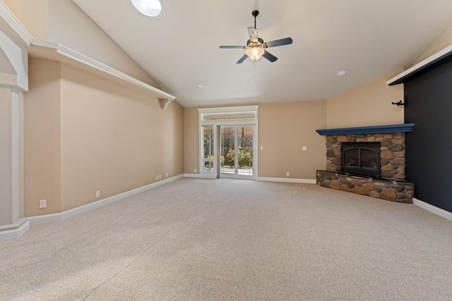 2310 Haviland Drive, Grants Pass, OR 97527