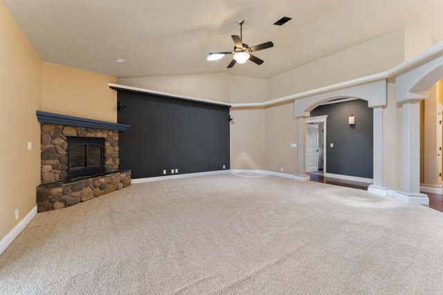 2310 Haviland Drive, Grants Pass, OR 97527