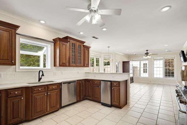 341 FOREST HILL-IRENE RD, Memphis, TN 38018