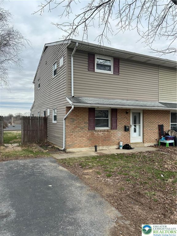 258 Poplar Street, Catasauqua Boro, PA 18032