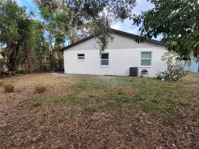 8314 N MARKS STREET, Tampa, FL 33604