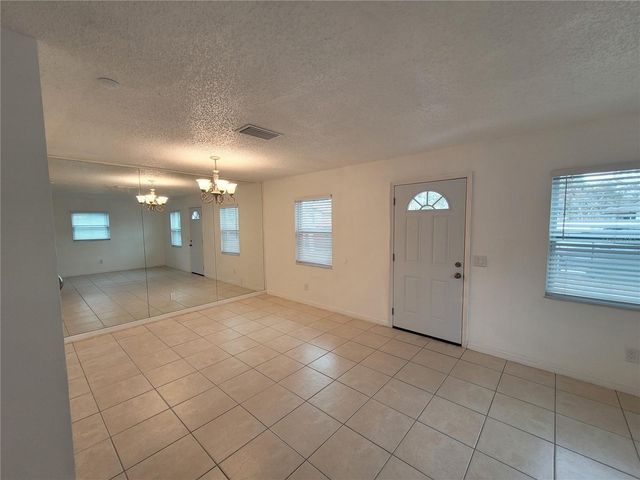 8314 N MARKS STREET, Tampa, FL 33604