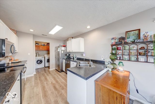 6608 Dunsdin Drive, Plainfield, IN 46168