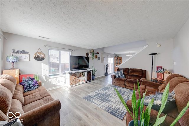 6608 Dunsdin Drive, Plainfield, IN 46168