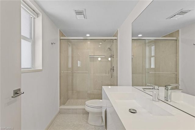 780 10th AVE S 4, Naples, FL 34102