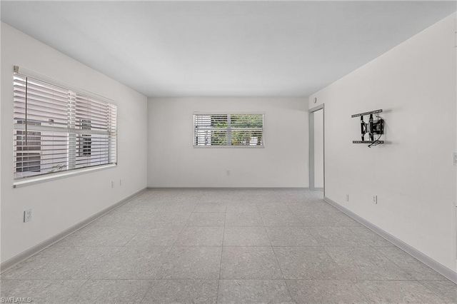 780 10th AVE S 4, Naples, FL 34102