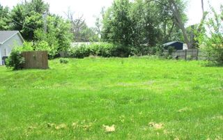 308 WRIGHT CT, Centralia, MO 65240