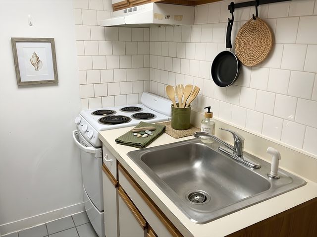 475 Commonwealth Avenue G4, Boston, MA 02215