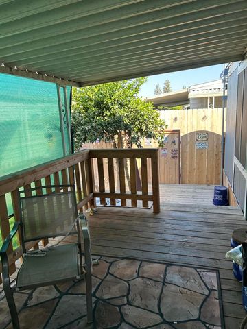 314 N Albert 73, Exeter, CA 93221