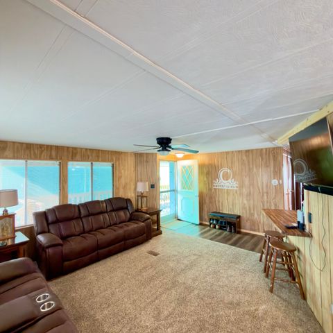 314 N Albert 73, Exeter, CA 93221