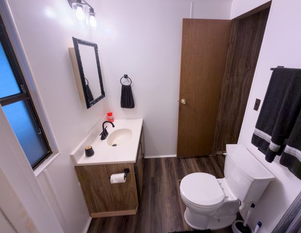 314 N Albert 73, Exeter, CA 93221