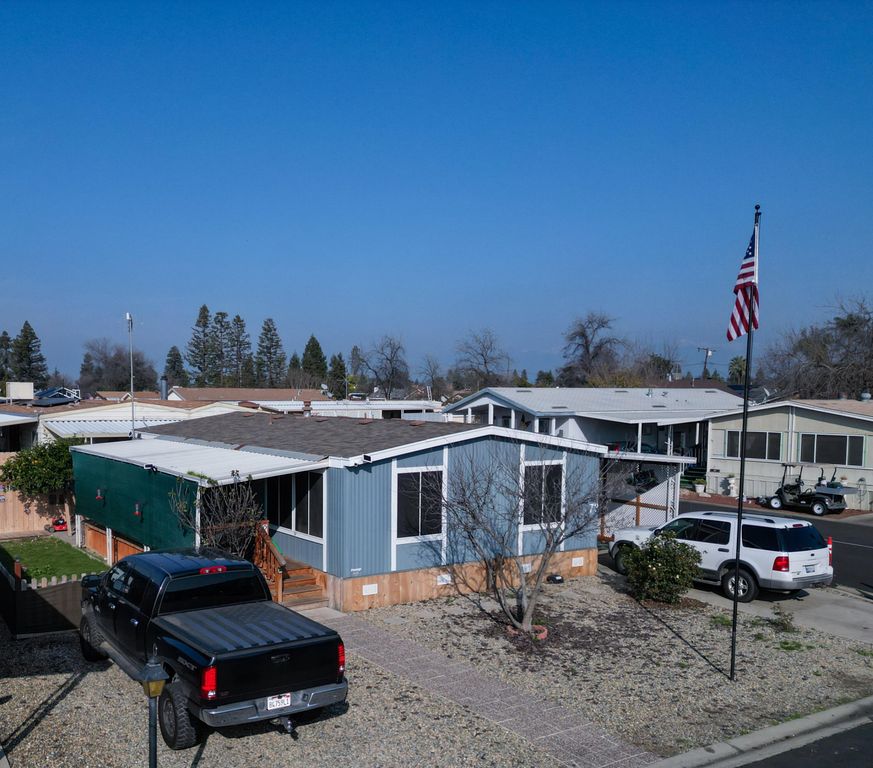 314 N Albert 73, Exeter, CA 93221