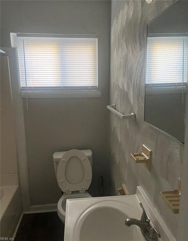 1317 Seaboard AVE, Chesapeake, VA 23324