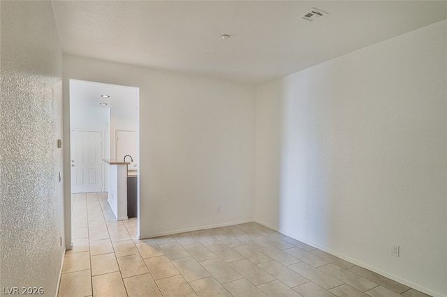 4437 Dover Straight Street 105, Las Vegas, NV 89115