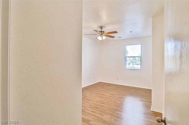 4437 Dover Straight Street 105, Las Vegas, NV 89115