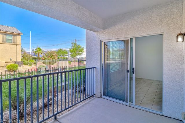 4437 Dover Straight Street 105, Las Vegas, NV 89115