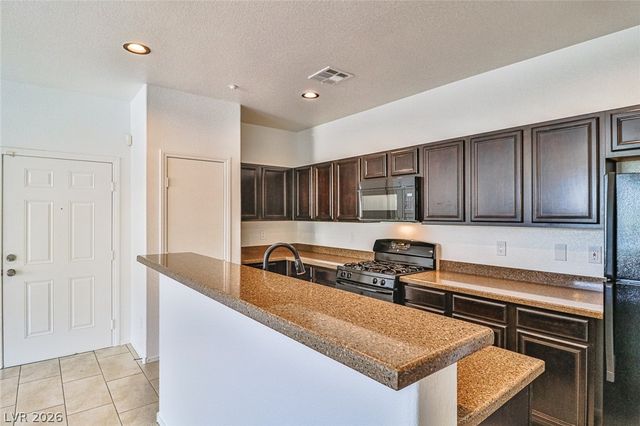 4437 Dover Straight Street 105, Las Vegas, NV 89115