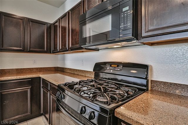 4437 Dover Straight Street 105, Las Vegas, NV 89115