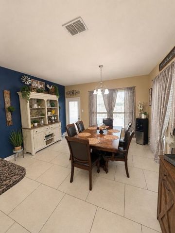 7626 Granite Dr, Corpus Christi, TX 78414