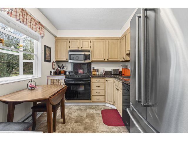 10960 Sw MEADOWBROOK Dr 10, Portland, OR 97224