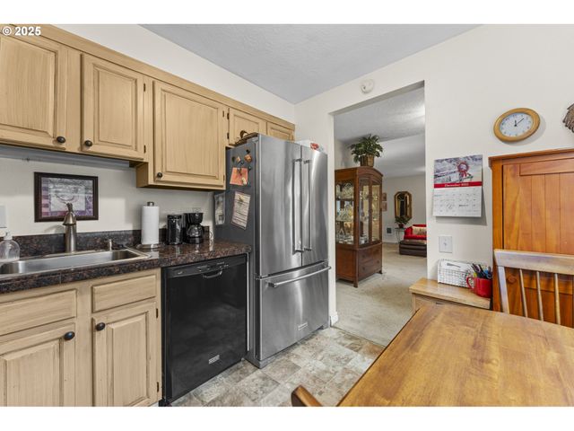 10960 Sw MEADOWBROOK Dr 10, Portland, OR 97224