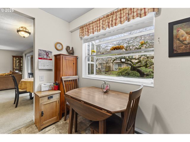 10960 Sw MEADOWBROOK Dr 10, Portland, OR 97224