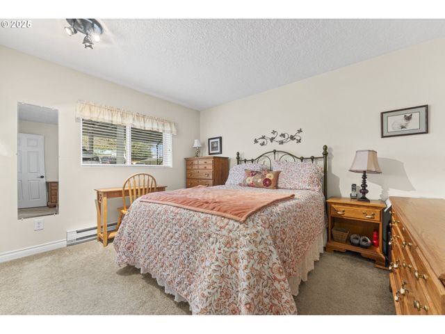 10960 Sw MEADOWBROOK Dr 10, Portland, OR 97224