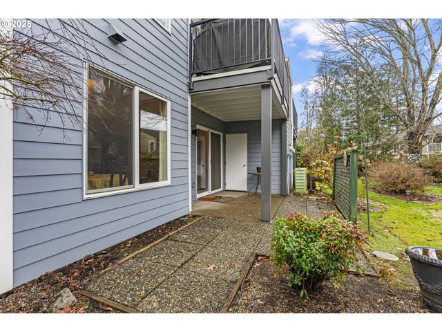 10960 Sw MEADOWBROOK Dr 10, Portland, OR 97224