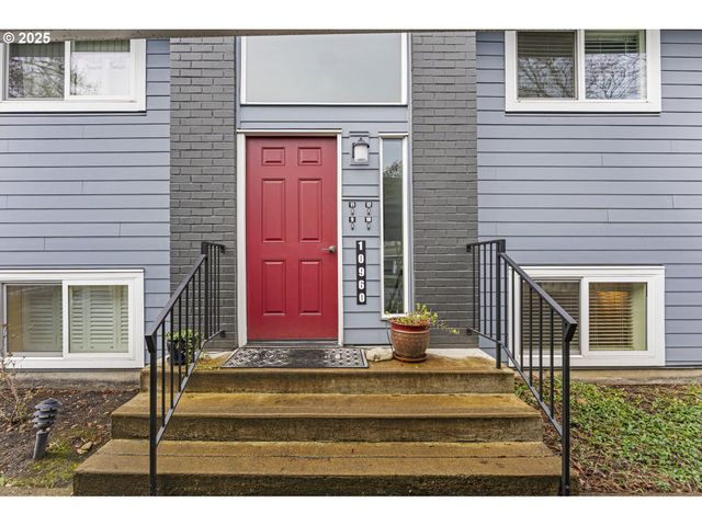 10960 Sw MEADOWBROOK Dr 10, Portland, OR 97224
