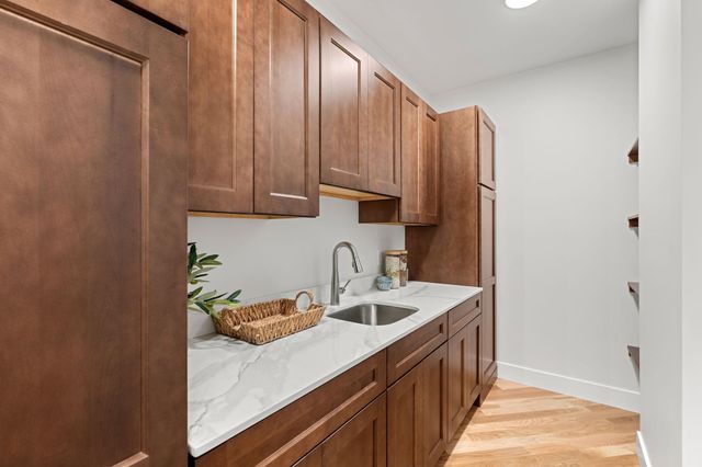 7 Sundance Lane, Bow, NH 03304