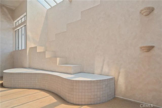 1234 Granville 3, Los Angeles, CA 90025