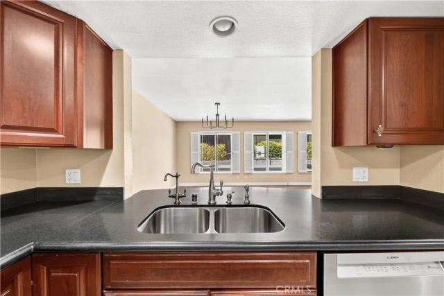 1234 Granville 3, Los Angeles, CA 90025