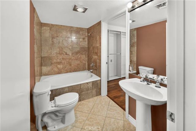 1234 Granville 3, Los Angeles, CA 90025