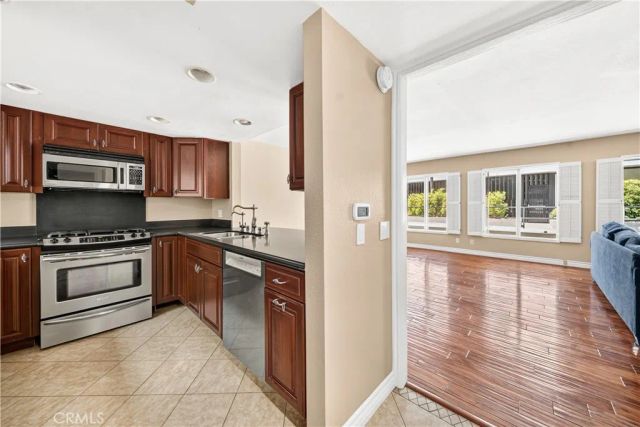 1234 Granville 3, Los Angeles, CA 90025