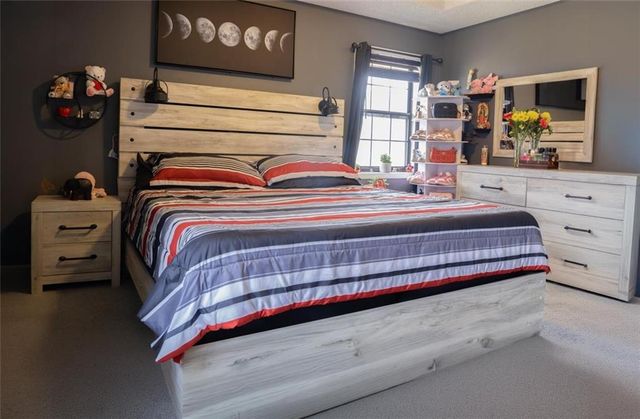 11526 N Wayne Avenue, Kansas City, MO 64155