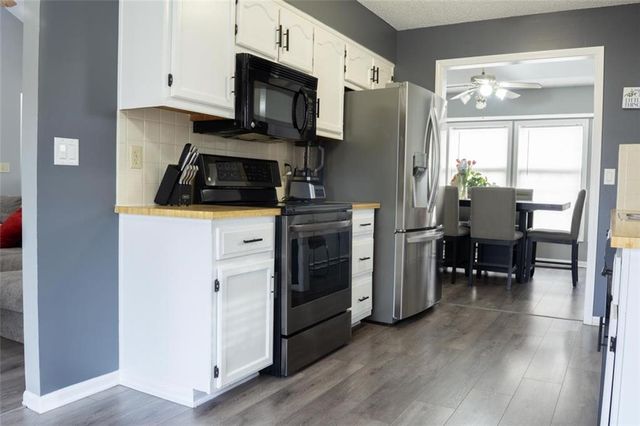 11526 N Wayne Avenue, Kansas City, MO 64155