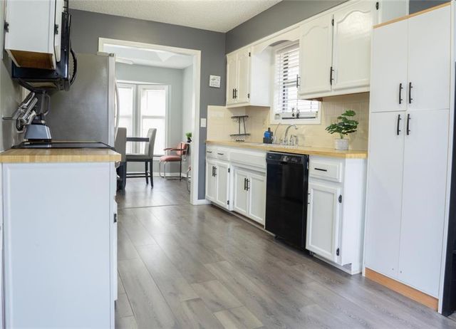 11526 N Wayne Avenue, Kansas City, MO 64155