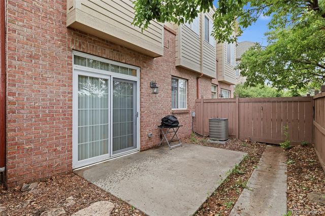 111 Granby Way C, Aurora, CO 80011