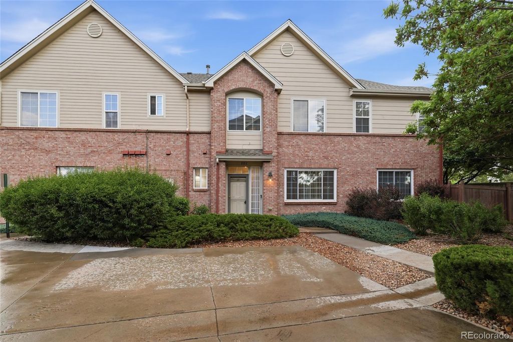 111 Granby Way C, Aurora, CO 80011