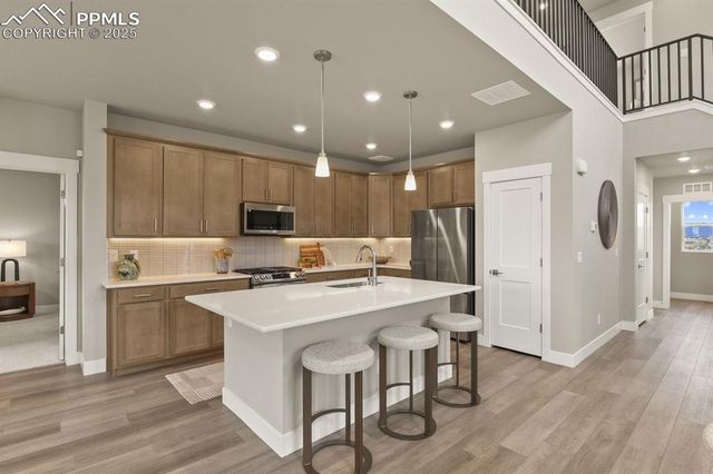 6855 Diamant View, Colorado Springs, CO 80924