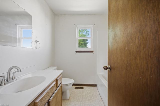 1809 Cornerstone CT, Virginia Beach, VA 23456