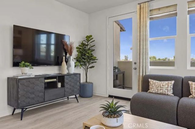 111 Evergreen Lane, Claremont, CA 91711